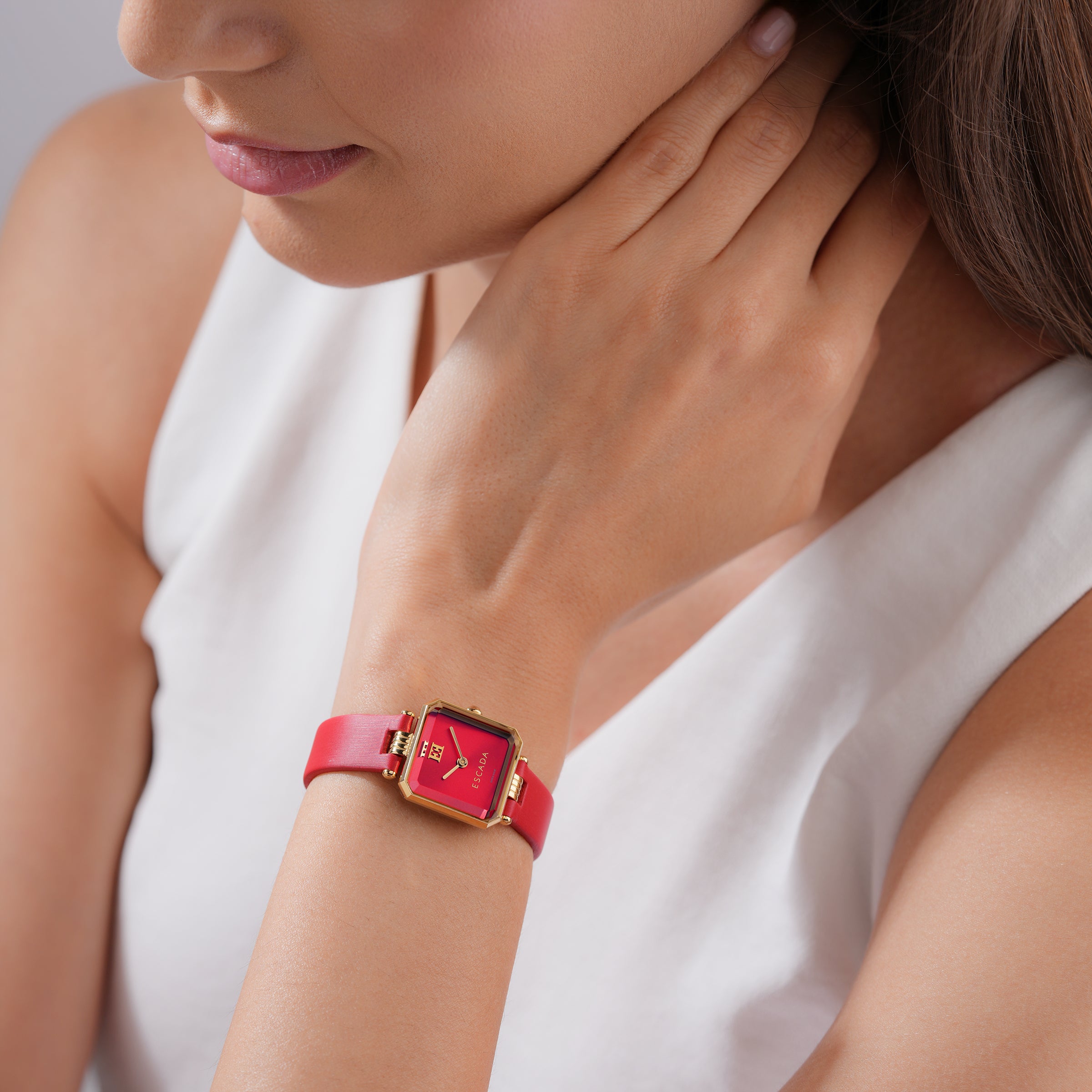 Ava Women's Analog Watch