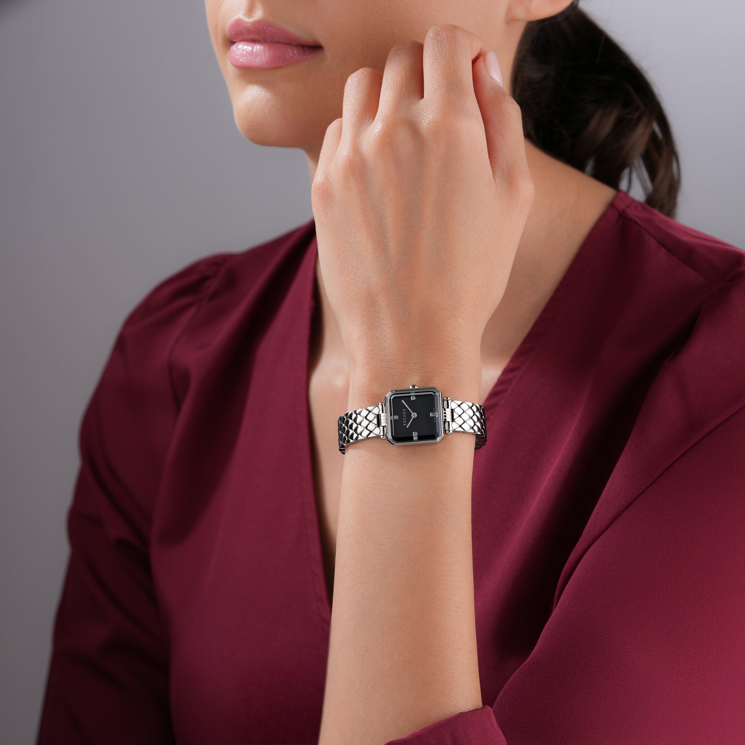 Ava Women's Analog Watch