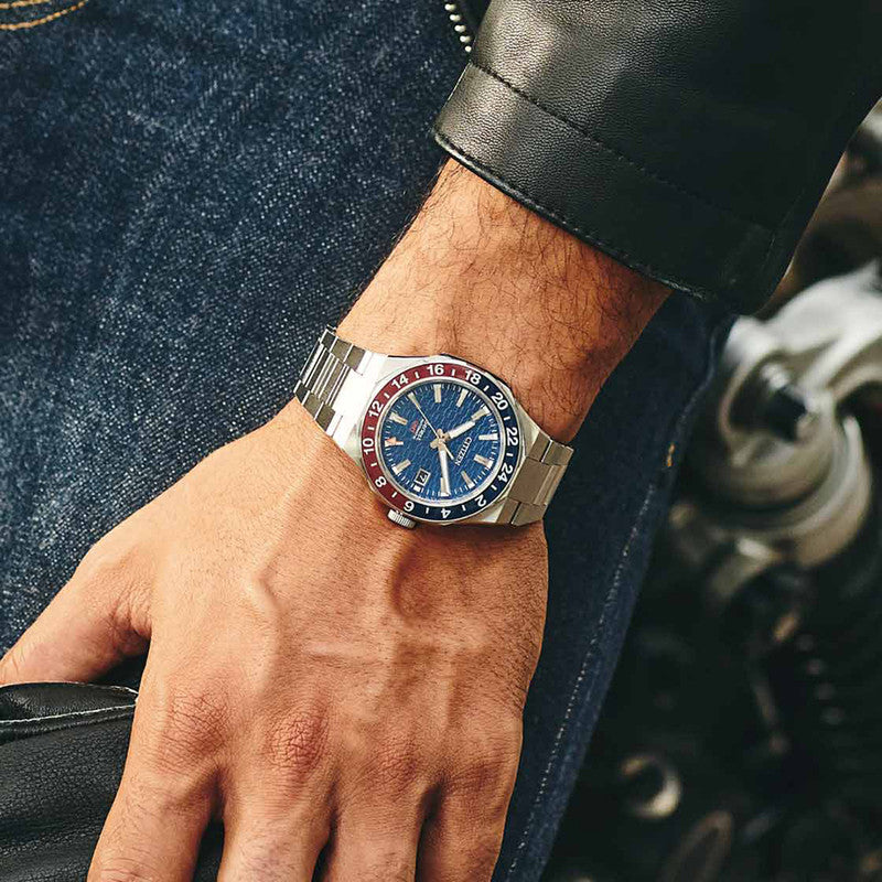 Series 8 GMT NB6030-59L