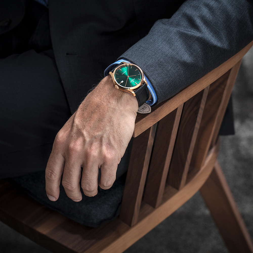WEEKEND 3 HANDS Black leather strap