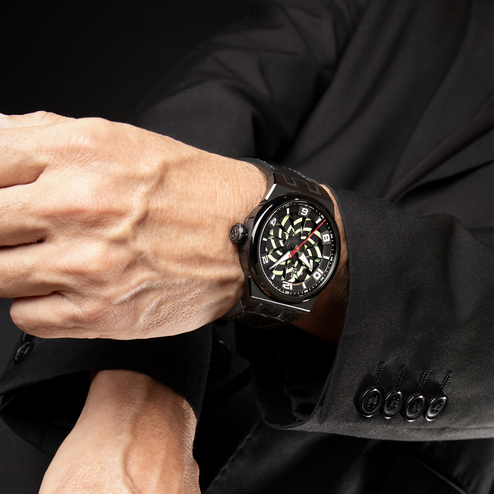 HYPNOTIC BLACK STRAP